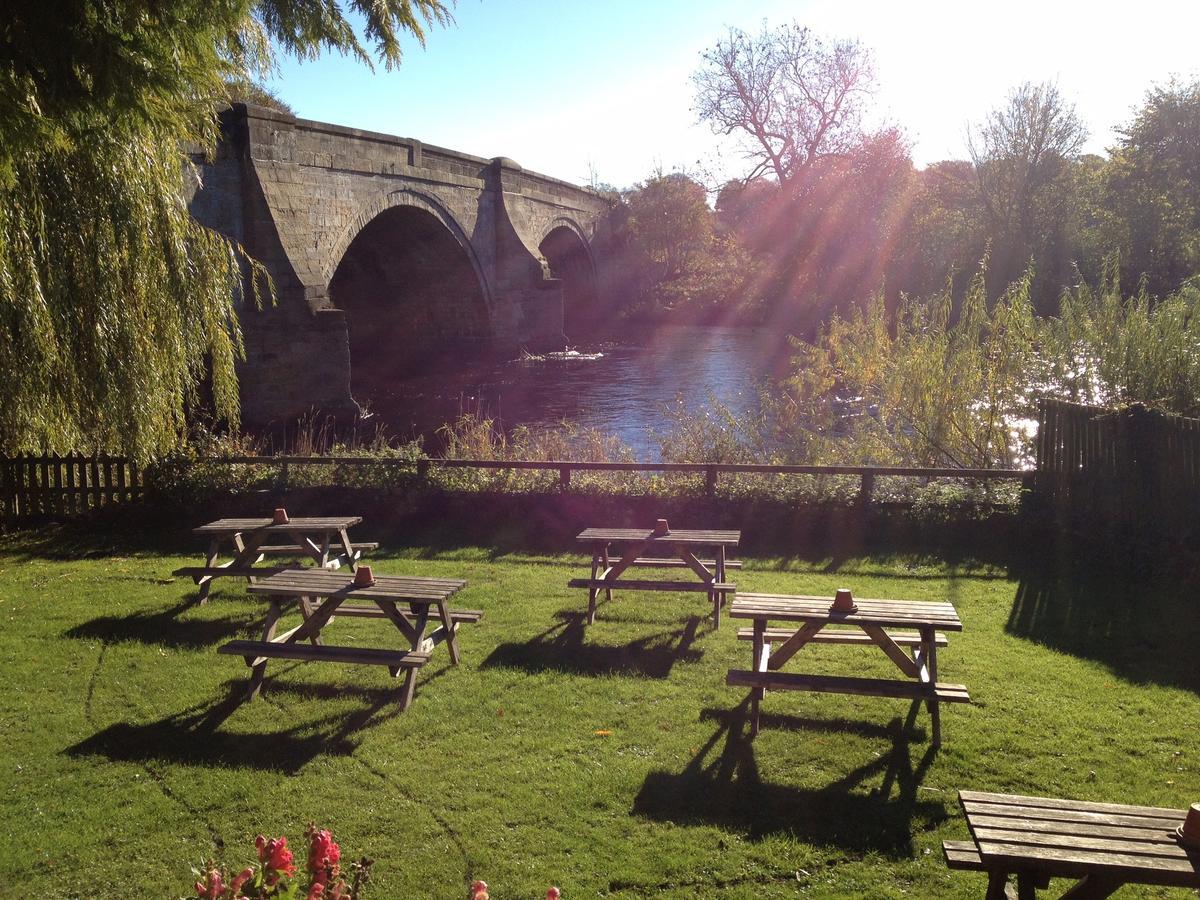 The Bull Inn West Tanfield Ripon Dış mekan fotoğraf