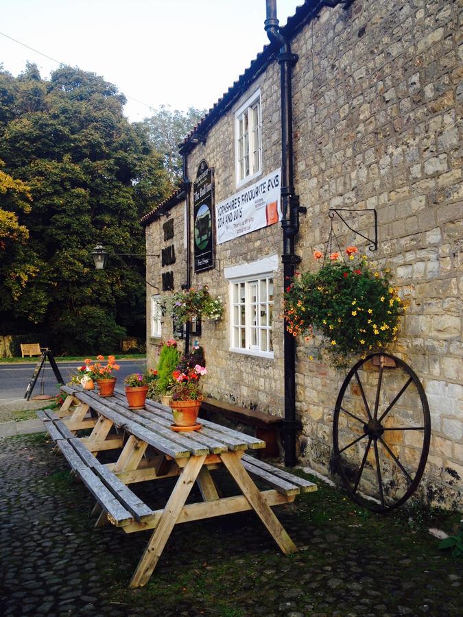 The Bull Inn West Tanfield Ripon Dış mekan fotoğraf